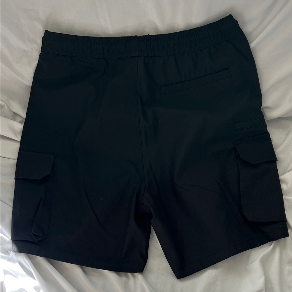 WXYZ Men's Versatile Black Cargo Shorts - Picture 4 of 4